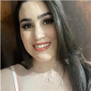 Atualmente dou aulas particulares de física, química e matemática, como reforço escolar para alunos da rede pública de ensino. Já fui professora contratada em uma escola de curso preparatório